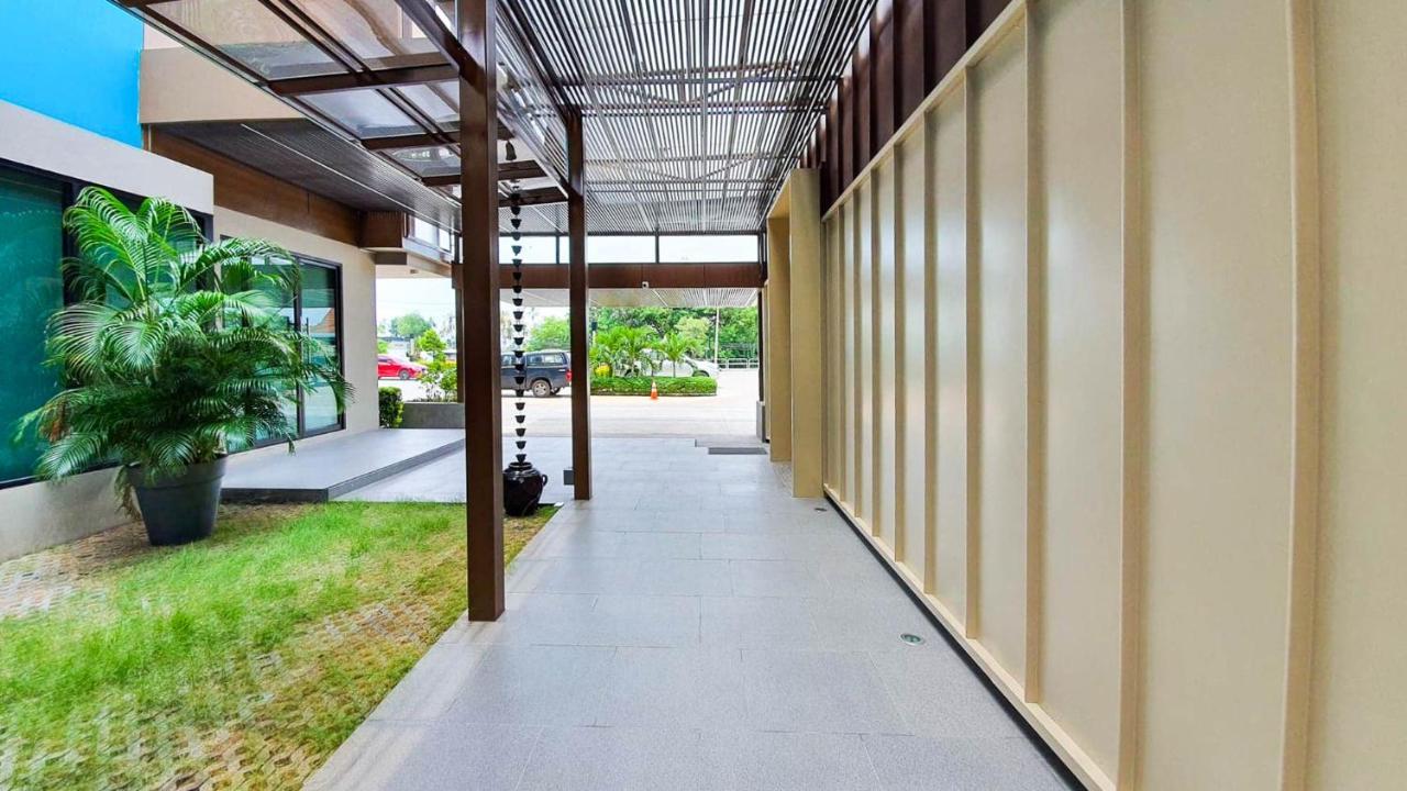 S.22 Hotel Suratthani Surat Thani Exterior photo