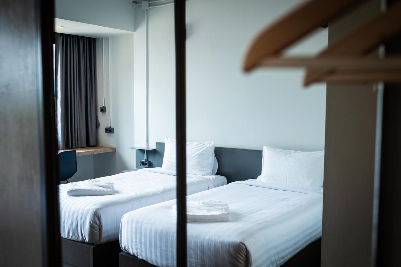 S.22 Hotel Suratthani Surat Thani Exterior photo